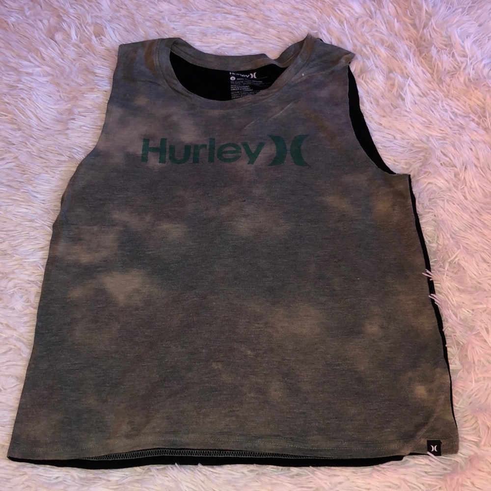 Hurley top